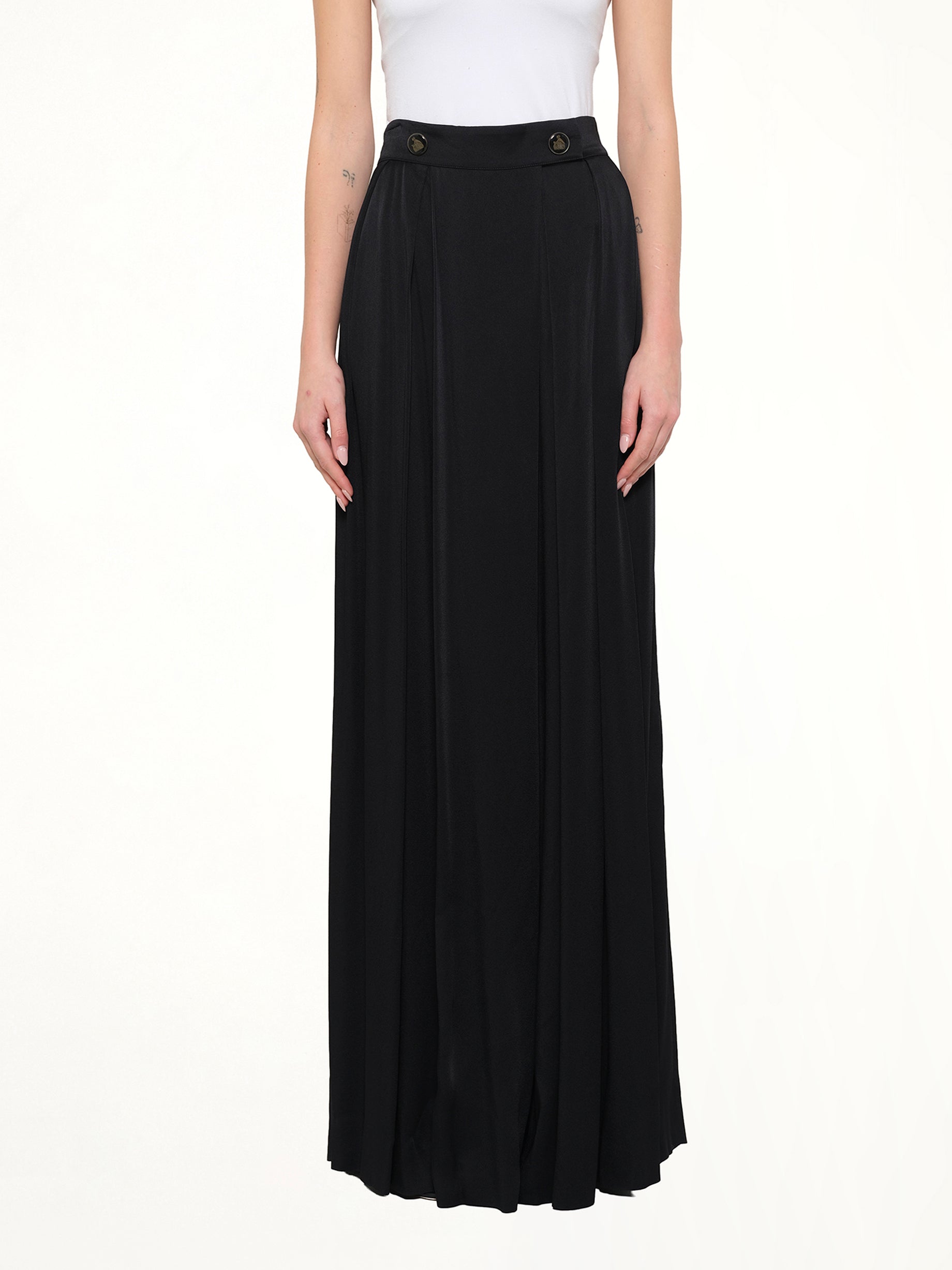 Image of a model wearing Pants. Product name - Classic Pants in Black colour by brand - LANVIN
