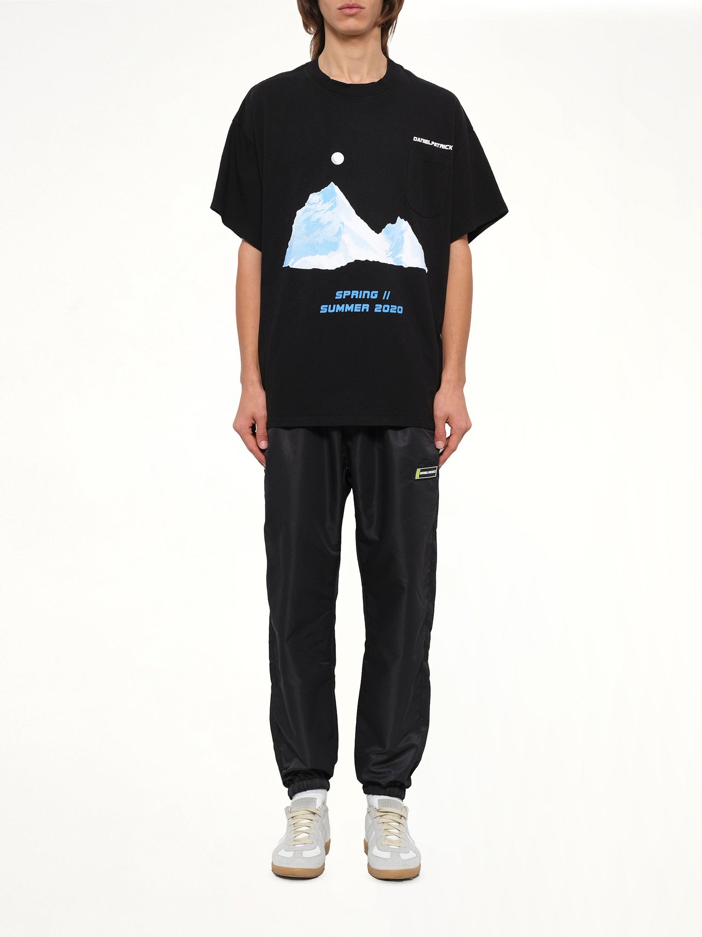 DANIEL PATRICK Mountain T-Shirt (Black)