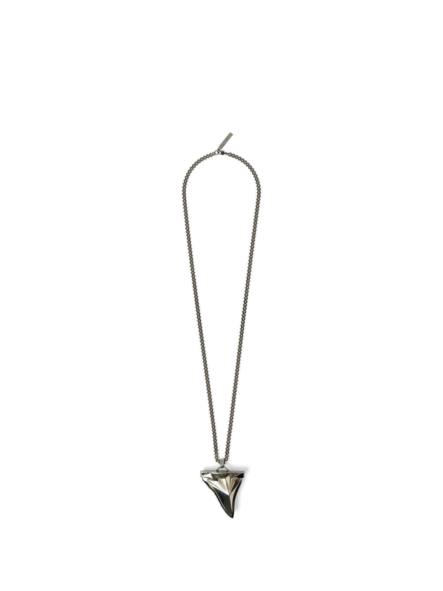 Image of Necklaces. Productname: GIVENCHY Shark Tooth Large Necklace in Black Red colour by brand - GIVENCHY