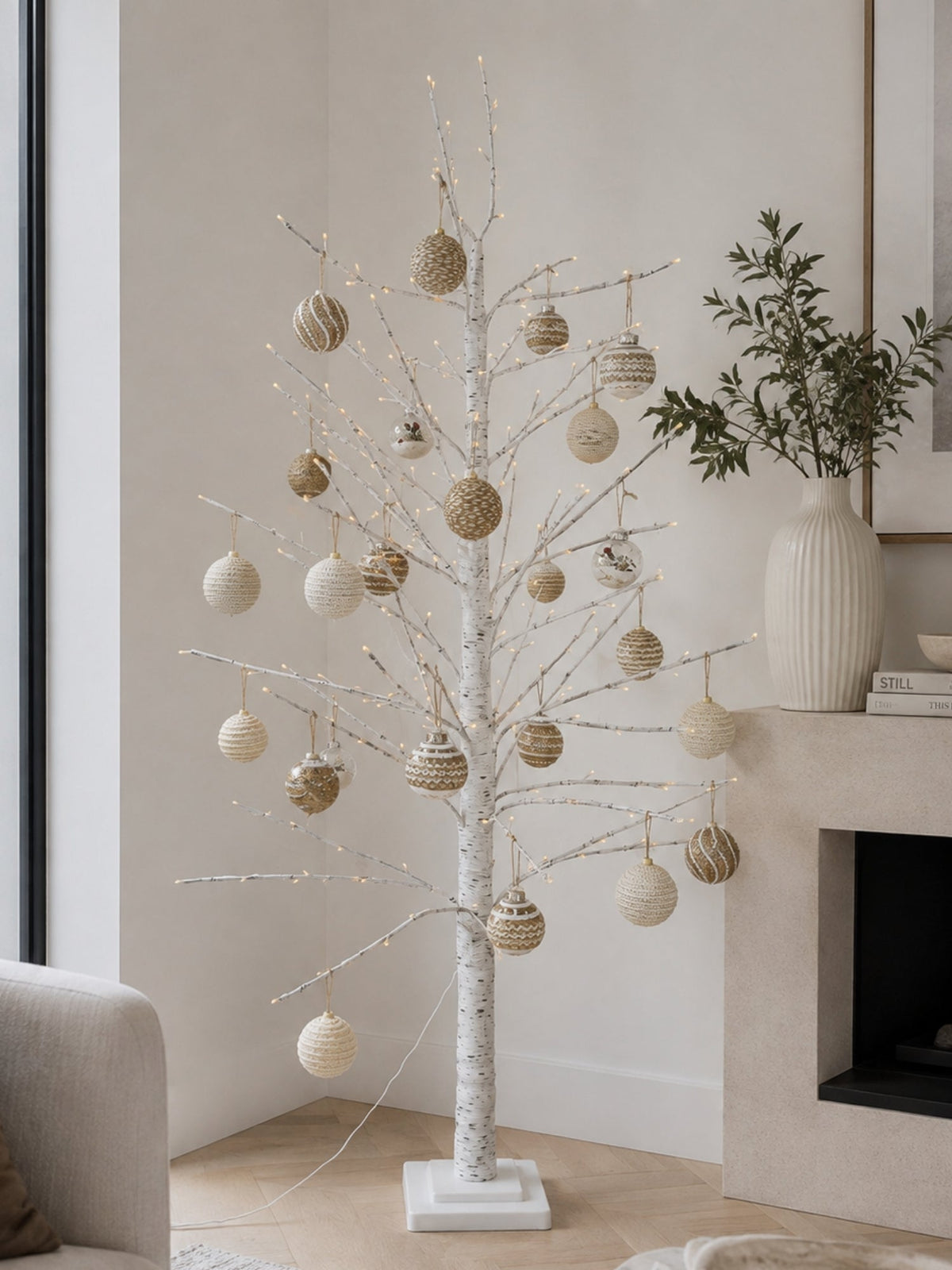 Threadz 160cm Pre-Lit Decorative Christmas Tree (White)