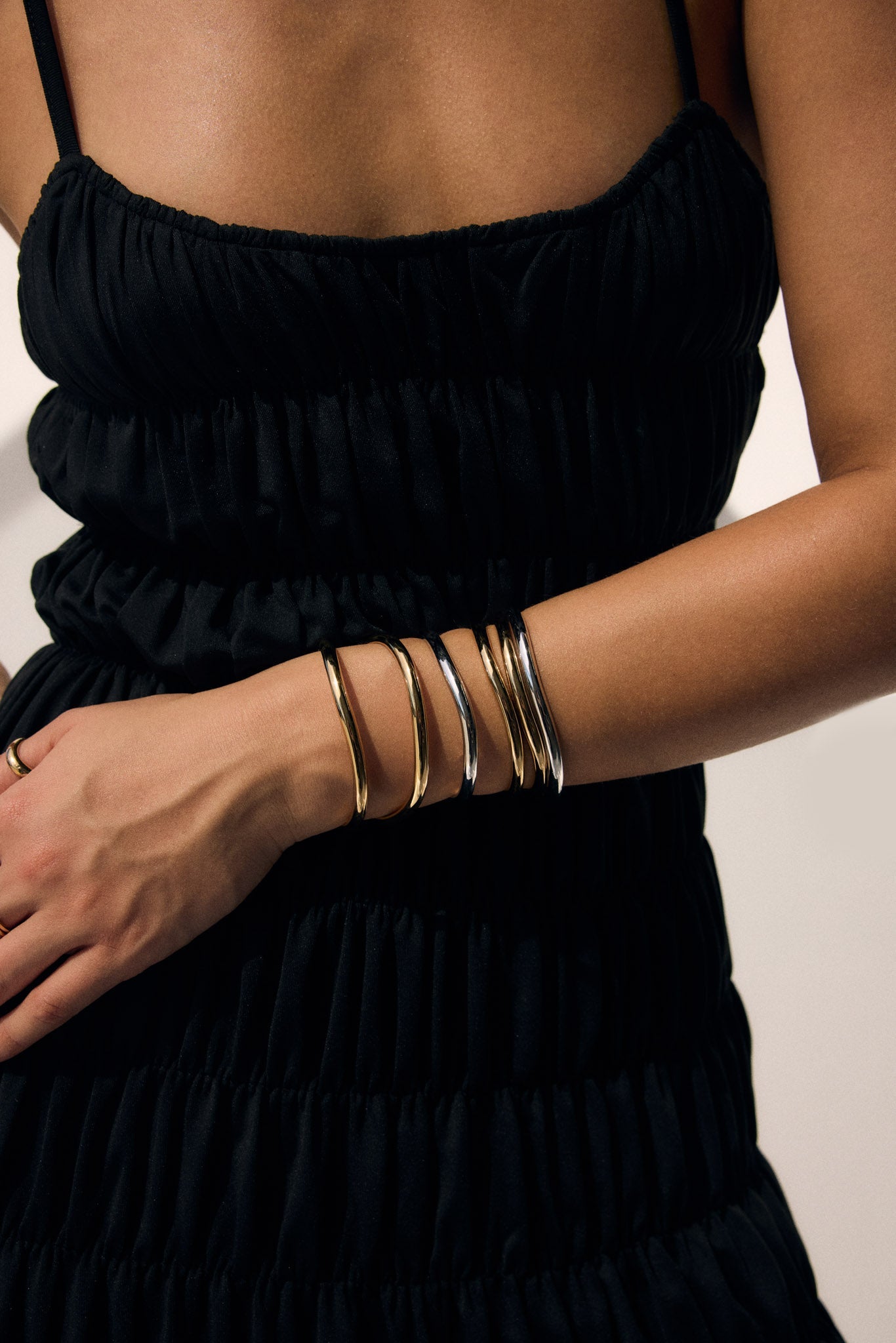 SNDYS YCL WAVE CUFF (Silver)
