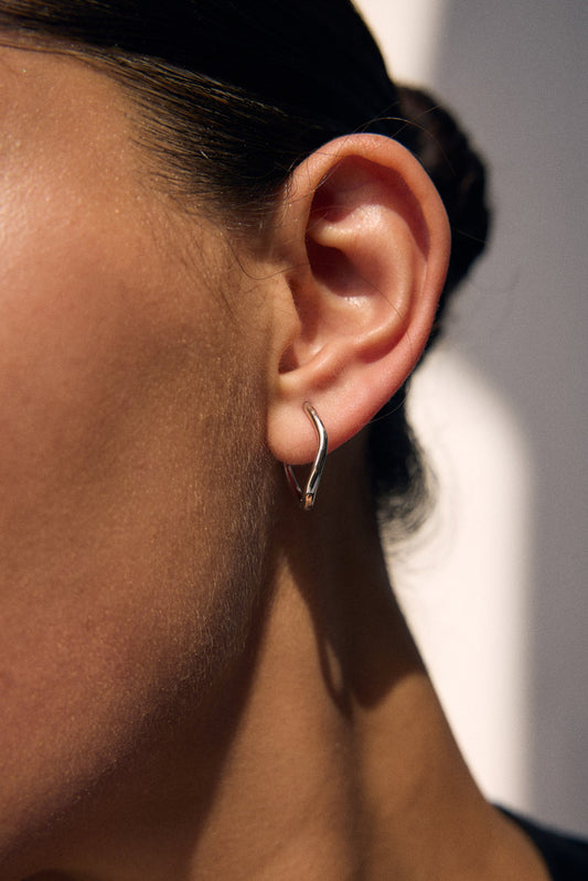 Image of Earrings. Productname: SNDYS YCL WAVE SLEEPER in SILVER colour by brand - SNDYS