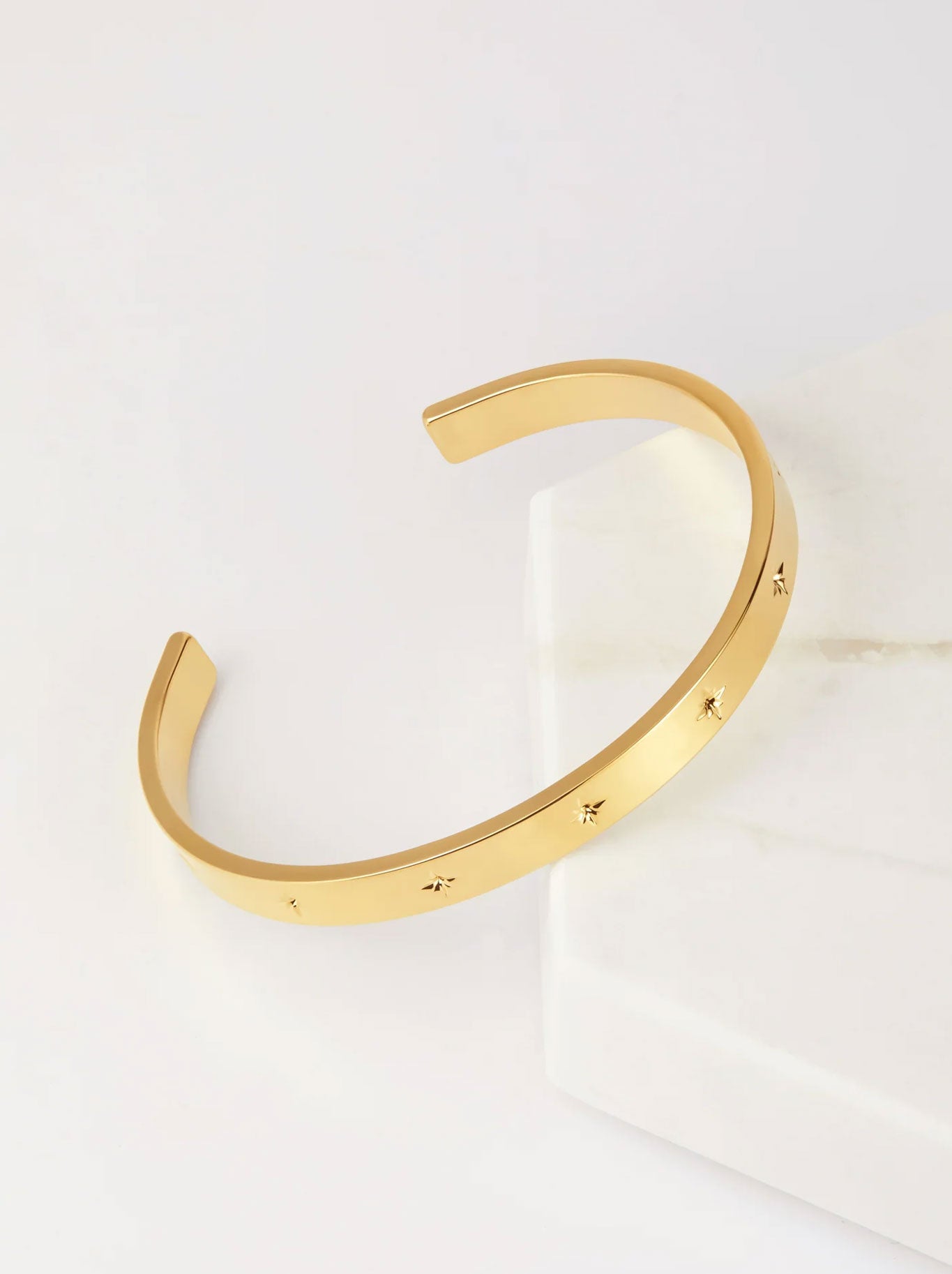 Image of Bracelets. Productname: Zafino Layla Bracelet in Gold colour by brand - Zafino