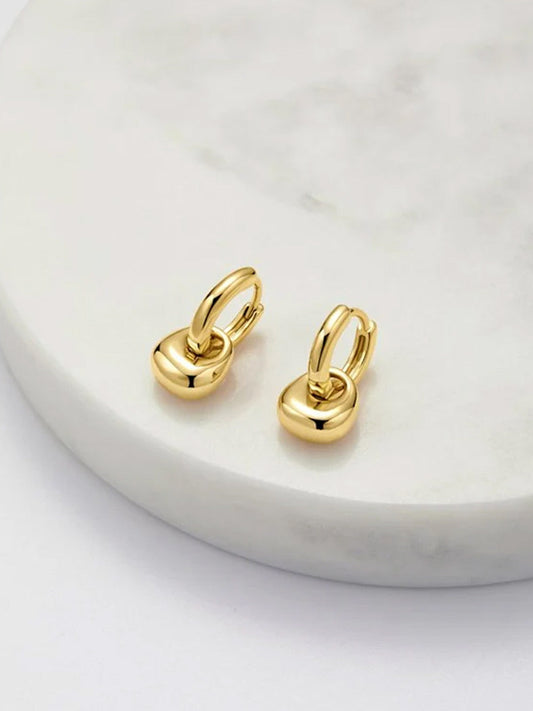 Image of Accessories. Productname: ZAFINO SADIE HOOP in Gold colour by brand - Zafino