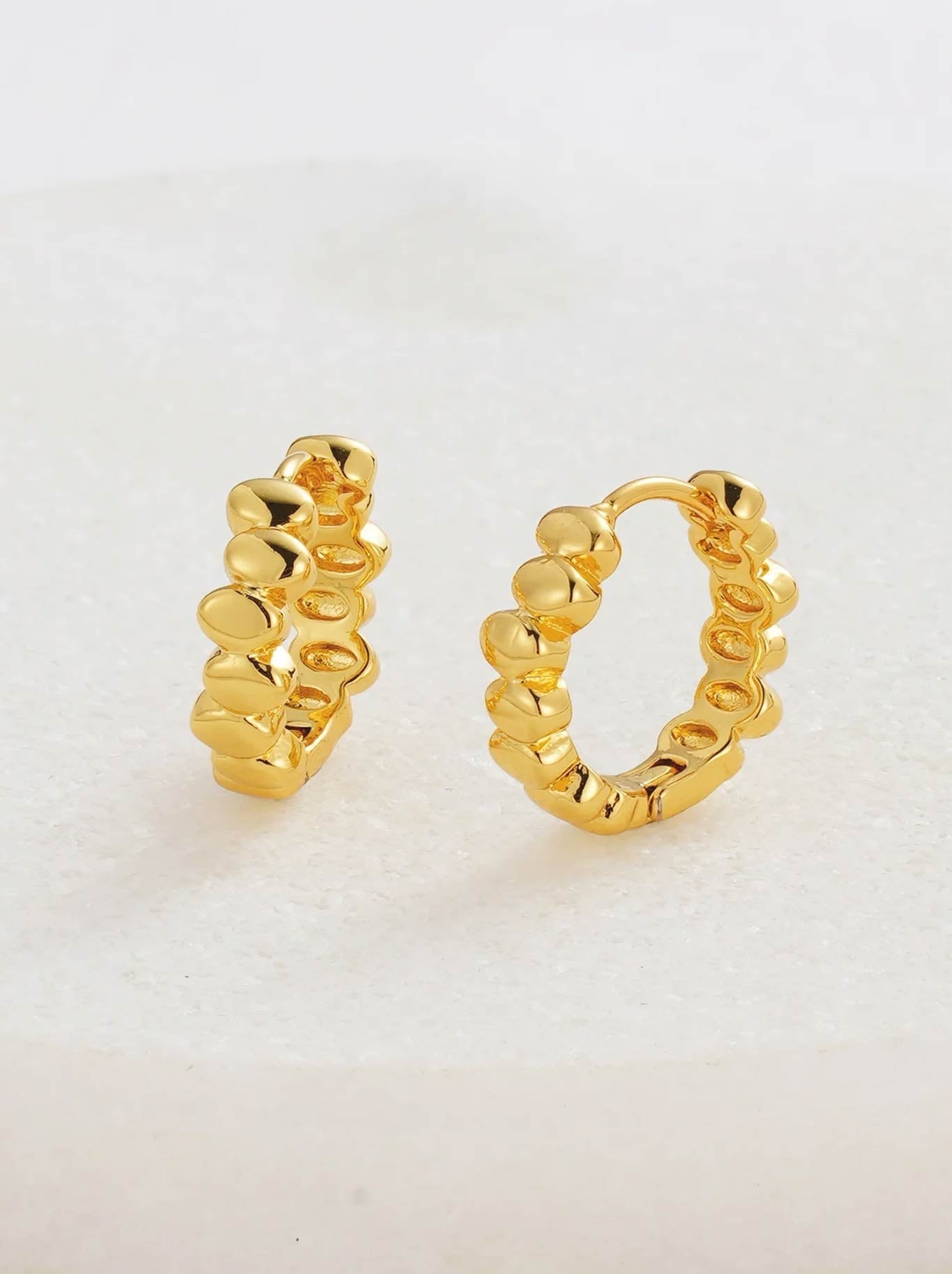 Image of Accessories. Productname: ZAFINO BAILEY HUGGIE in Gold colour by brand - Zafino