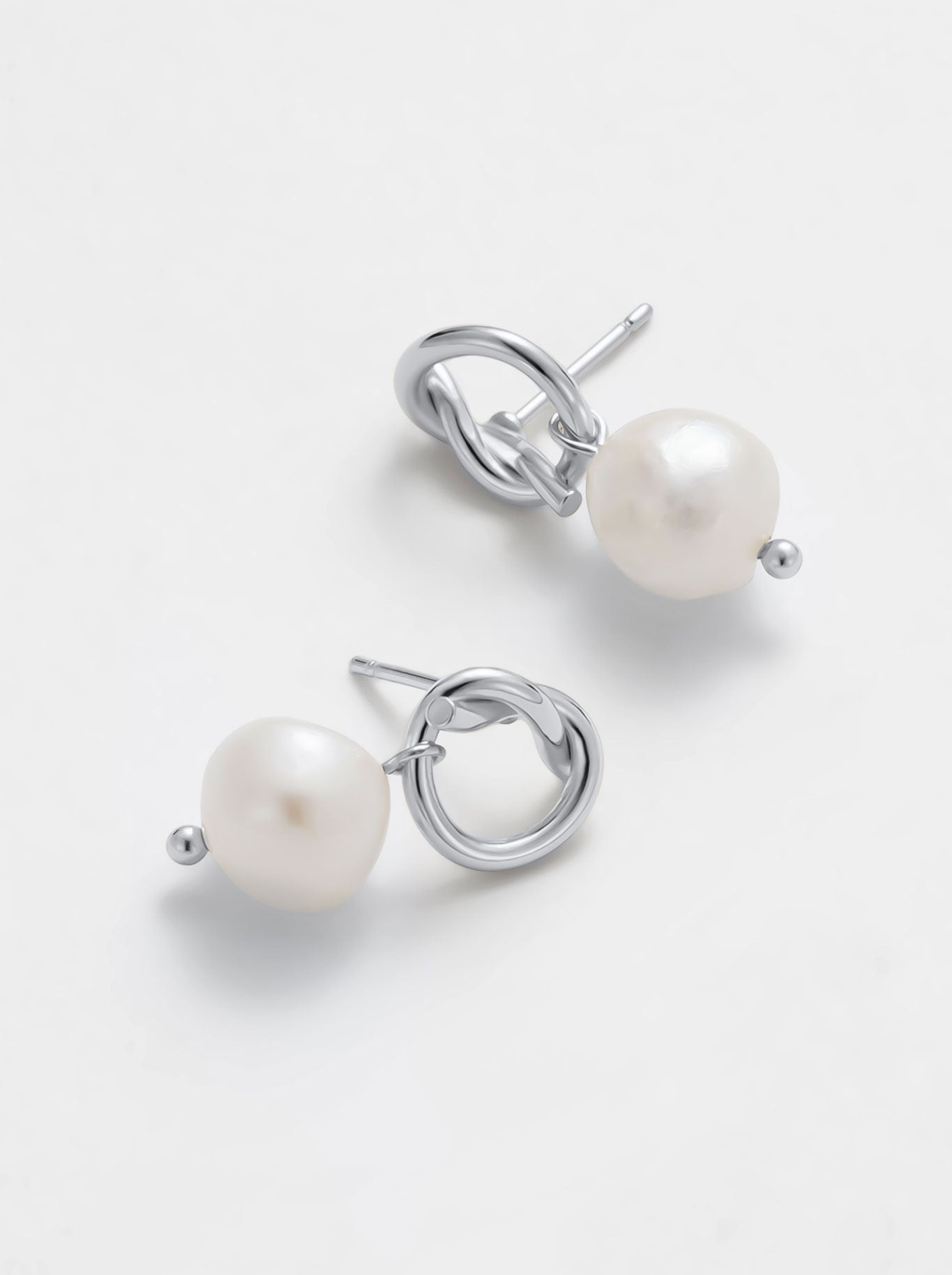 ZAFINO ALICE EARRING (Silver)