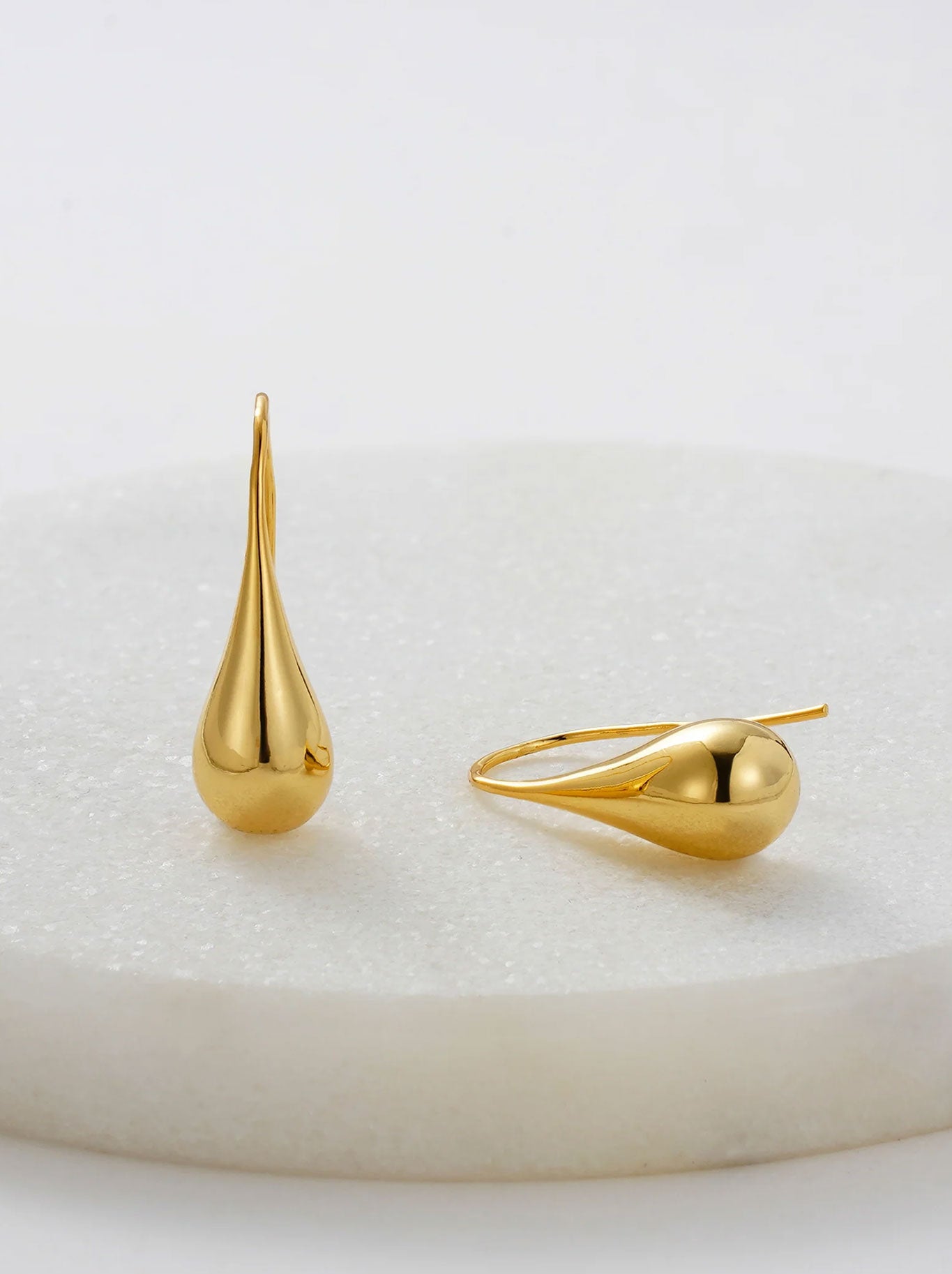 Image of Accessories. Productname: ZAFINO NOVA EARRING in Gold colour by brand - Zafino