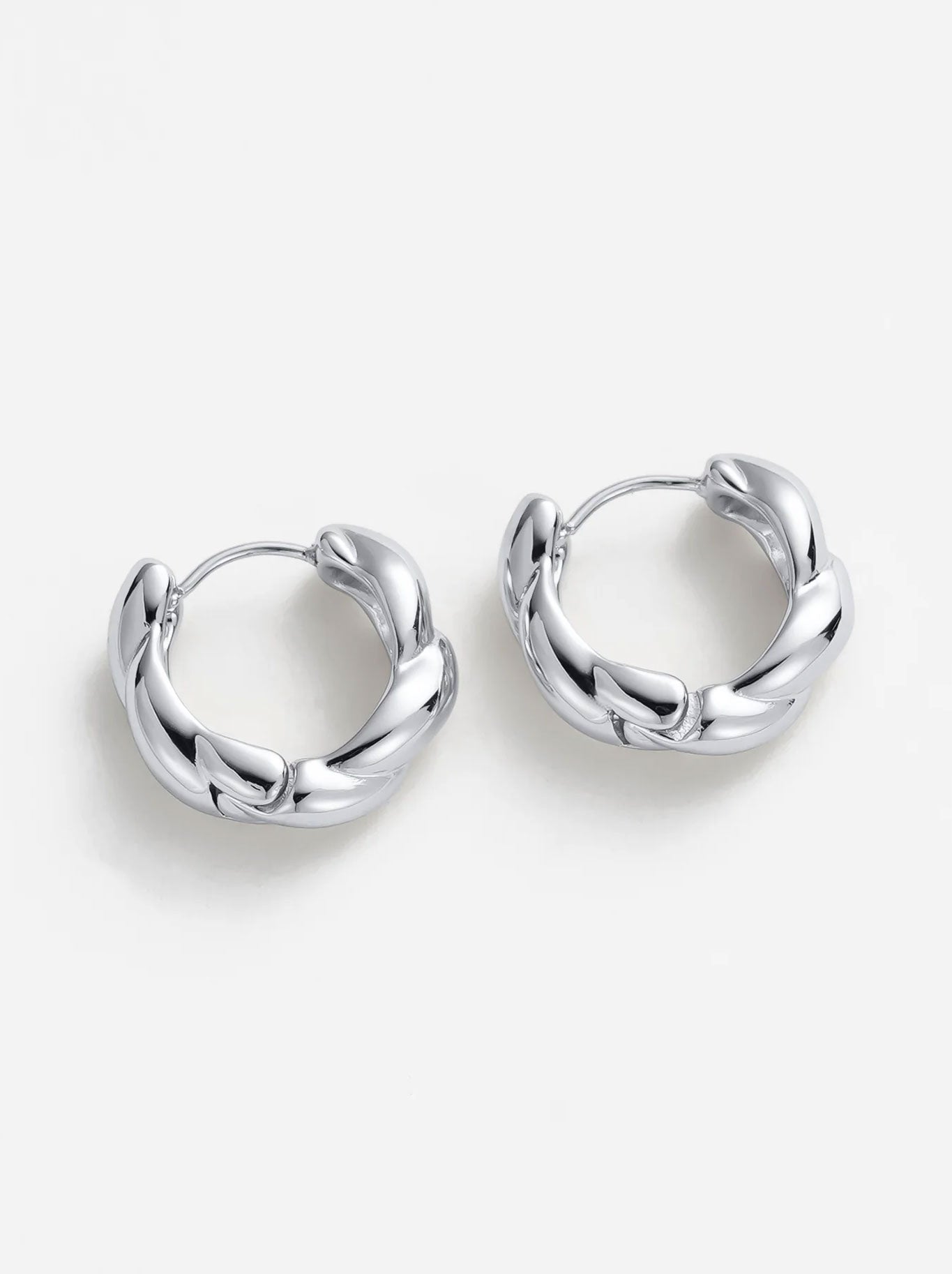ZAFINO MAYA HOOP (Silver)