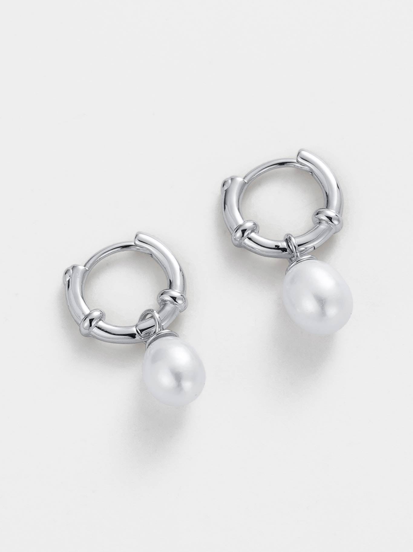 Image of Jewelry. Productname: Zafino Tessa Pearl Hoop in Silver colour by brand - Zafino