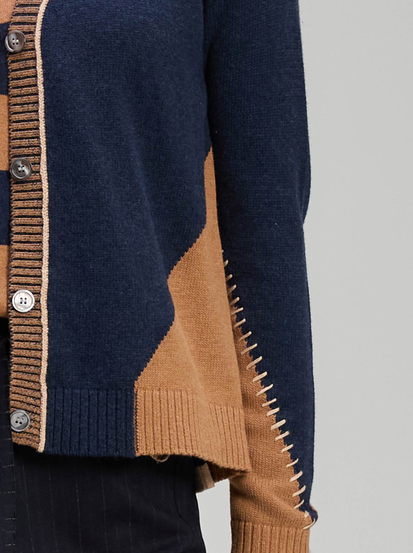 Zaket & Plover Dual Stitch Cardi (Cinnamon)