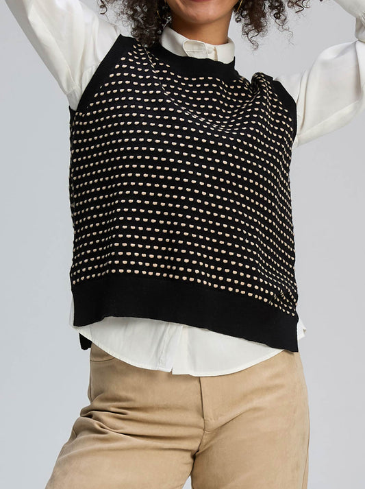 Image of a model wearing Tops. Productname: Zaket & Plover Textured Tank in Black colour by brand - Zaket And Plover