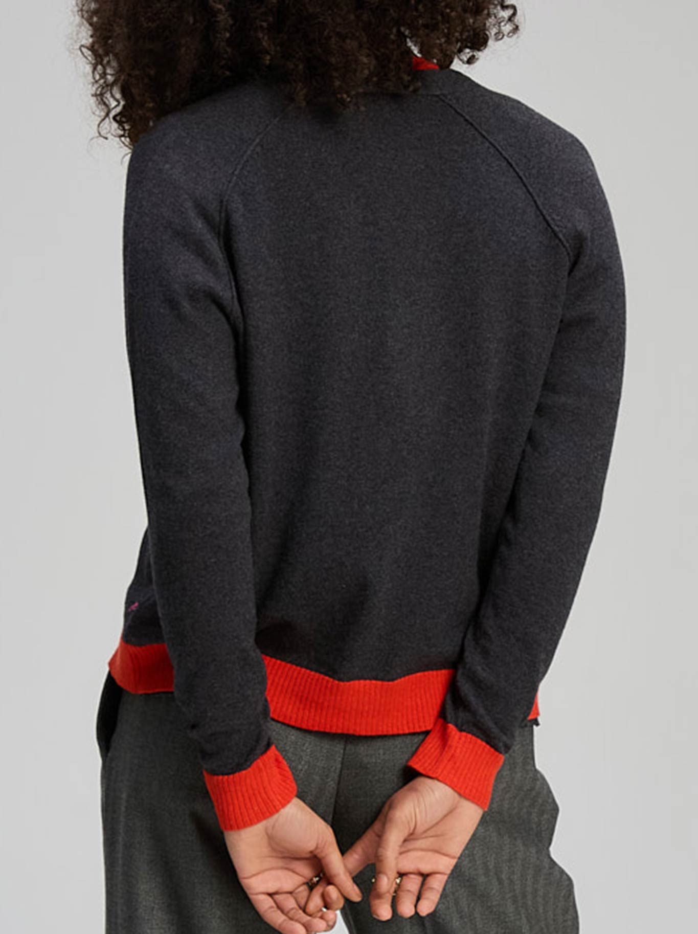 ZAKET & PLOVER ESSENTIAL V NECK CARDI (Basil)