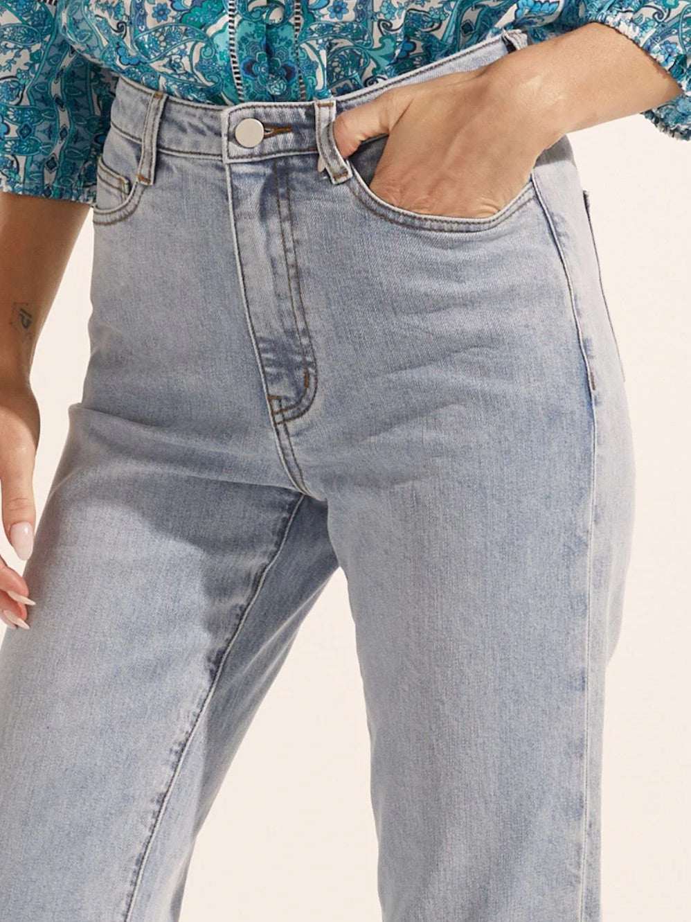 ZOE KRATZMANN MAVERICK JEAN (Lightwash)