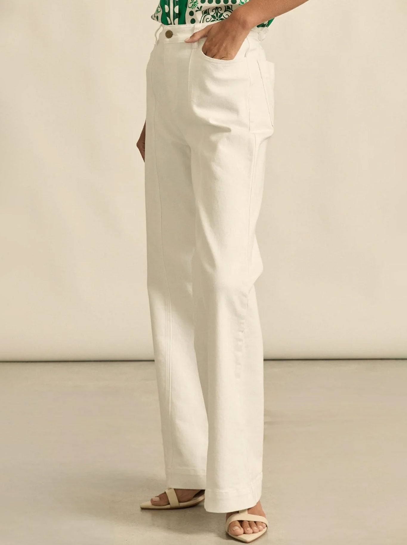 ZOE KRATZMANN VALIANT JEAN (Porcelain)