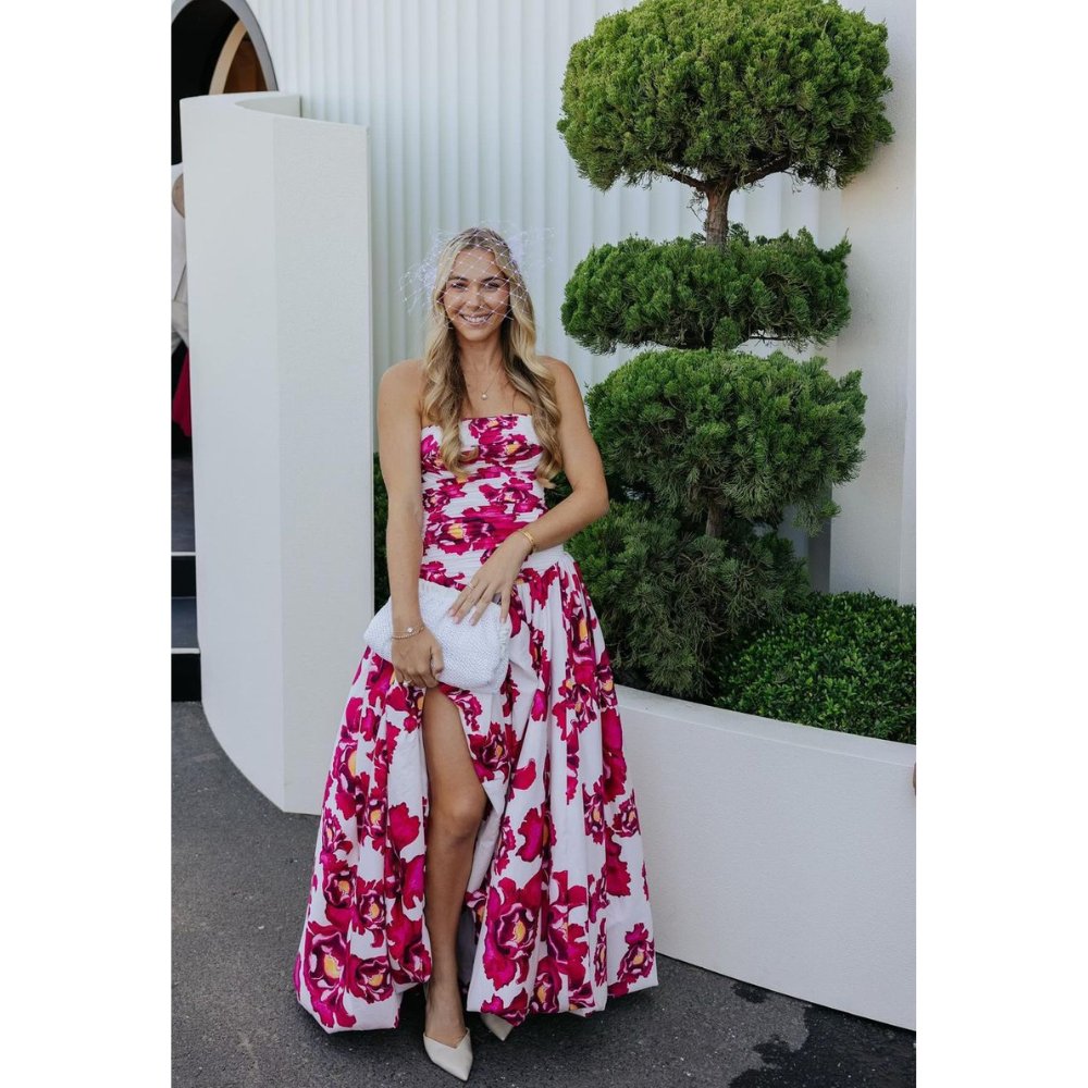 Image of Bags. Productname: AMALIA Pleated Woven Clutch in colour by brand - Olga Berg