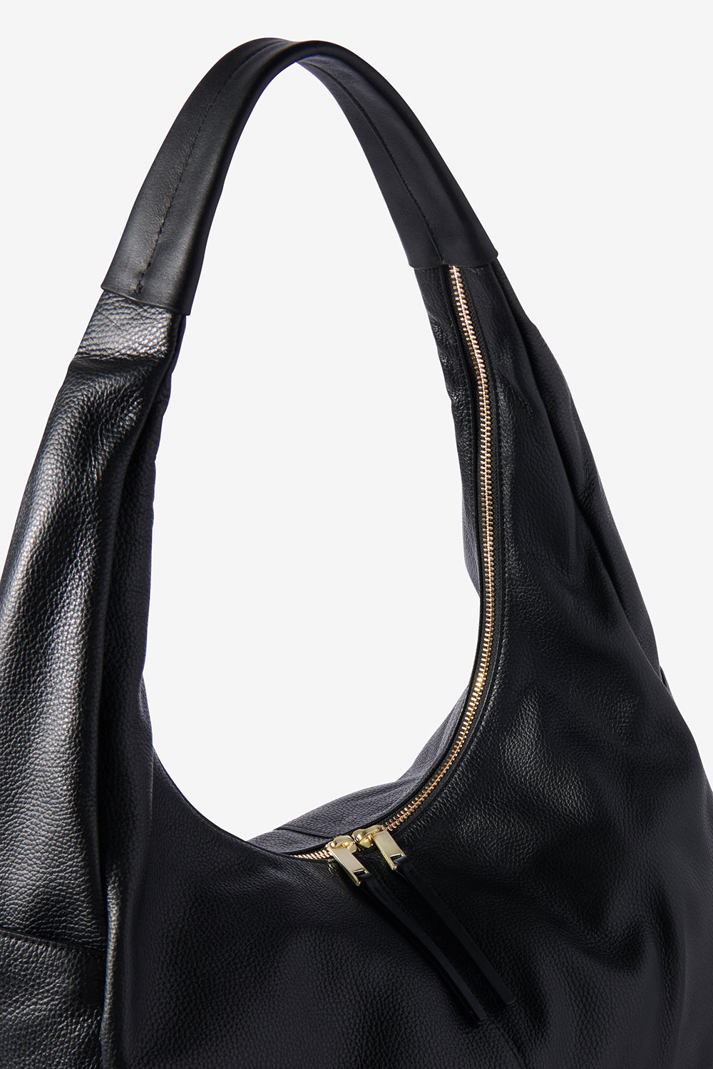 KINNON AMELIA TRAVEL + WEEKENDER BAG (Black)