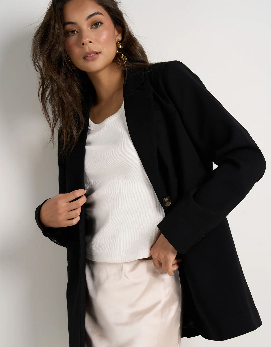 Bestie Crepe Relaxed Fit Blazer - (Black)