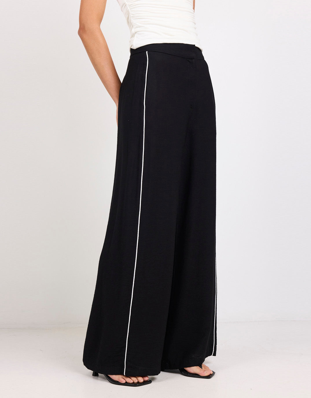 Among The Brave Exception Piped Side Pants (Black)
