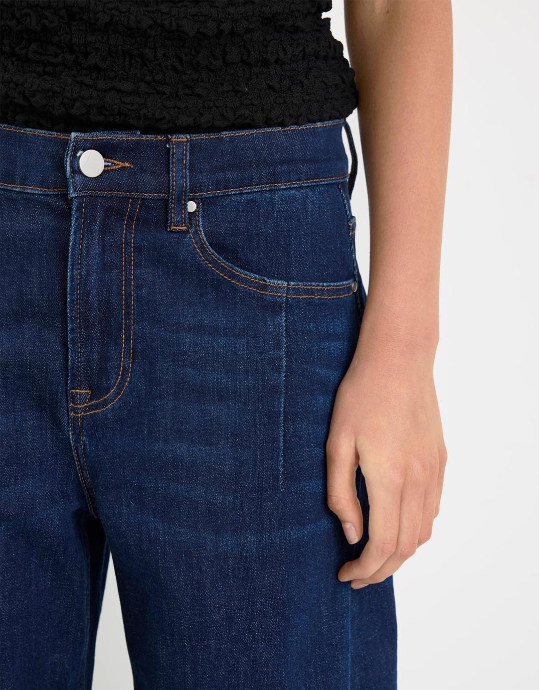 Among the Brave Graduate Stretch Barrel Jeans (Dark Blue)