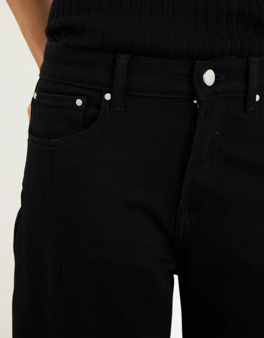 Among the Brave Graduate Stretch Barrel Jeans (Jet Black)