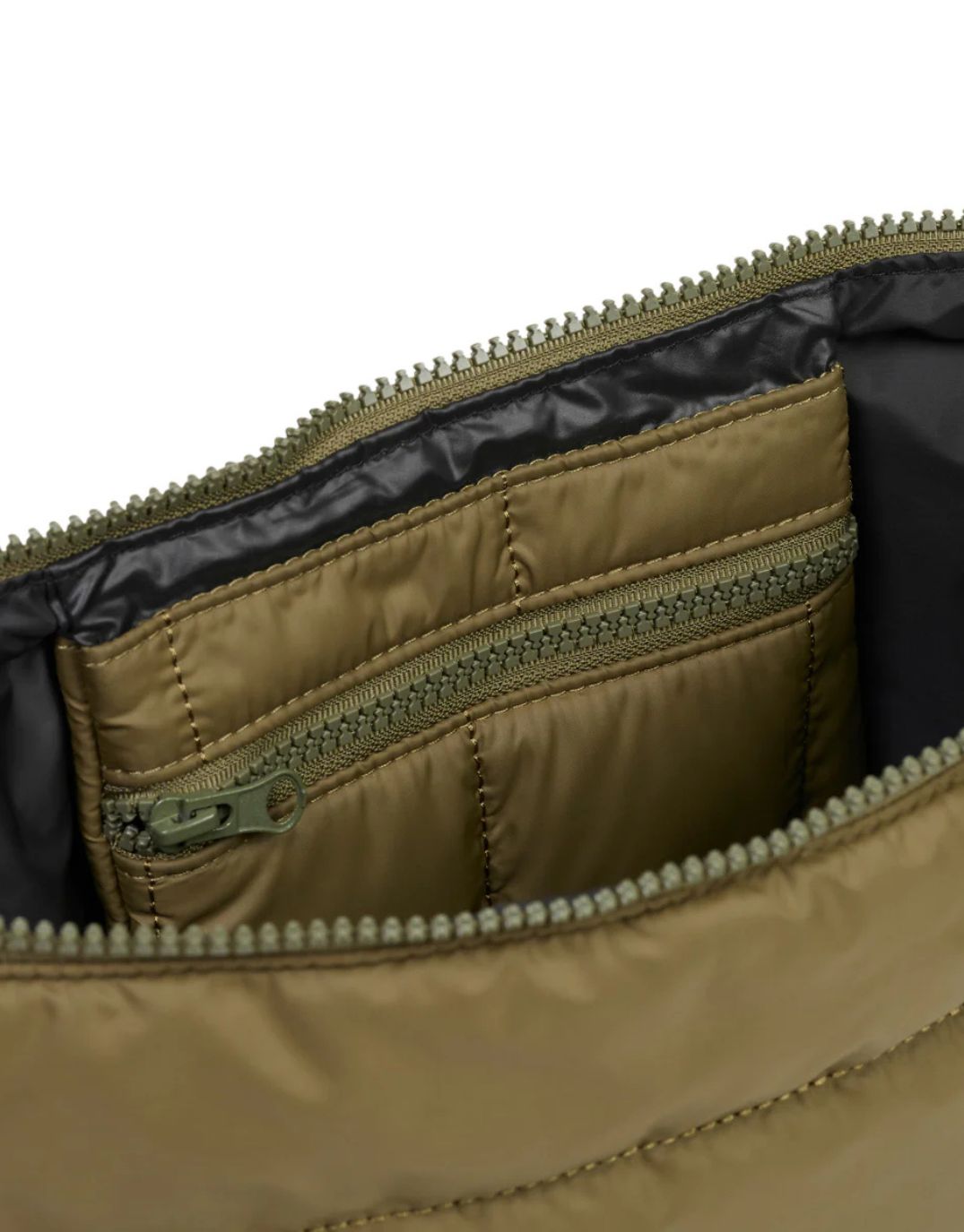 Supply Stash Base Crossbody Cloud (Khaki)