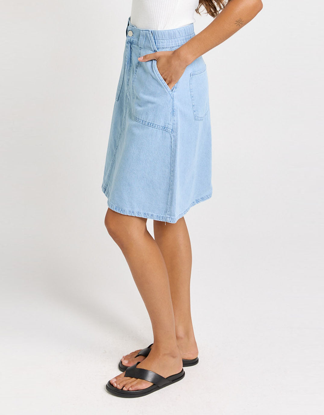 Betty Basics Aida Denim Skirt (Medium Wash)
