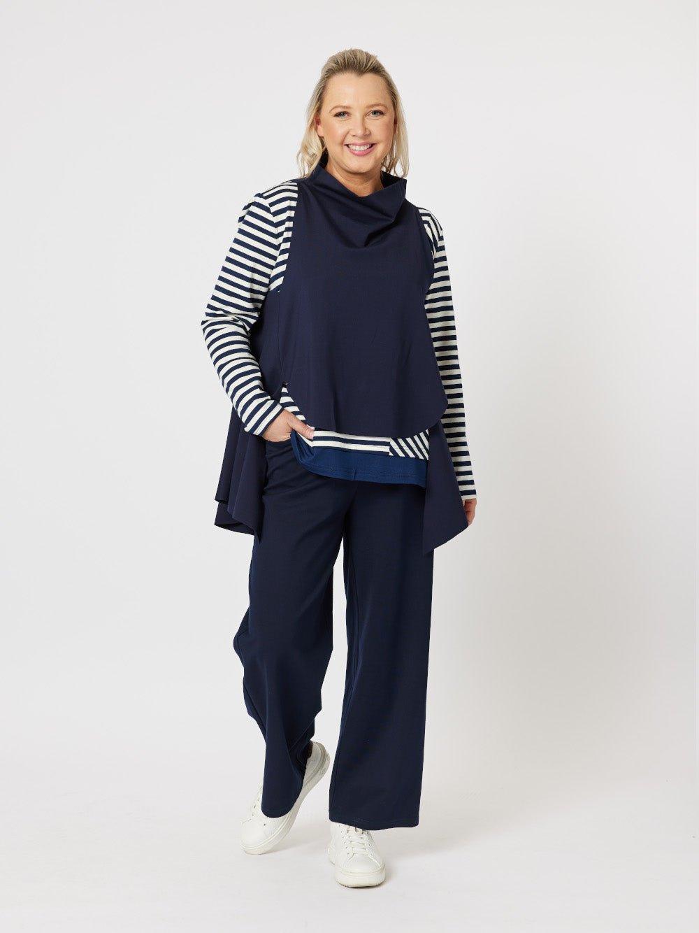 Clarity C CAMERON LAYER TOP (Navy)