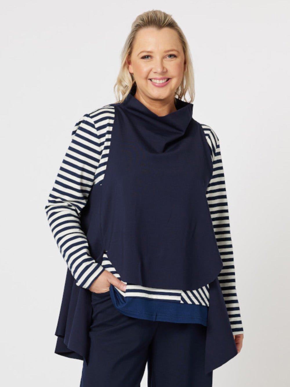 Clarity C CAMERON LAYER TOP (Navy)