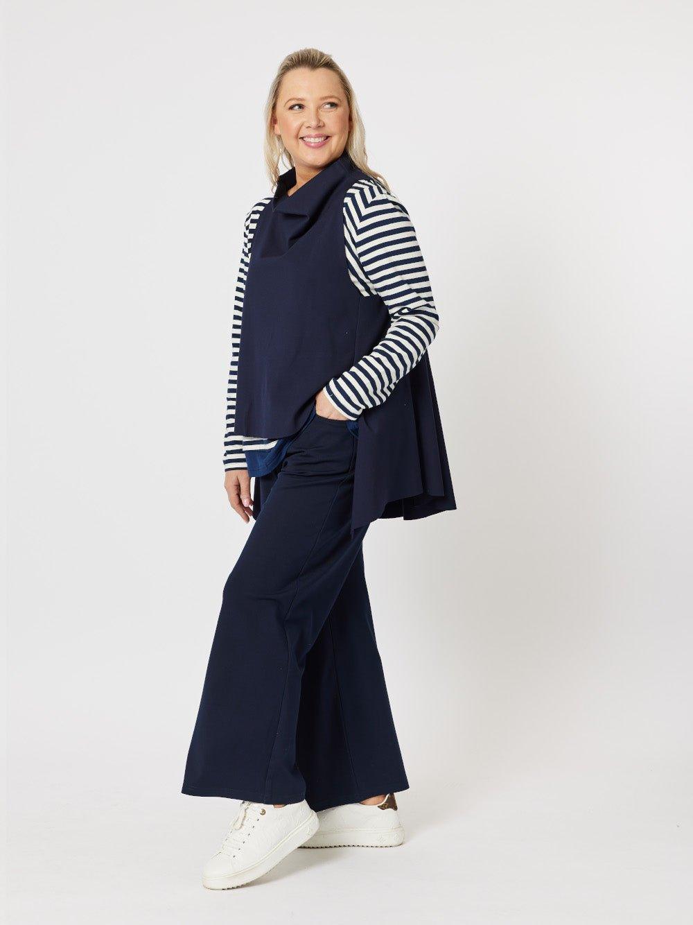 Clarity C CAMERON LAYER TOP (Navy)