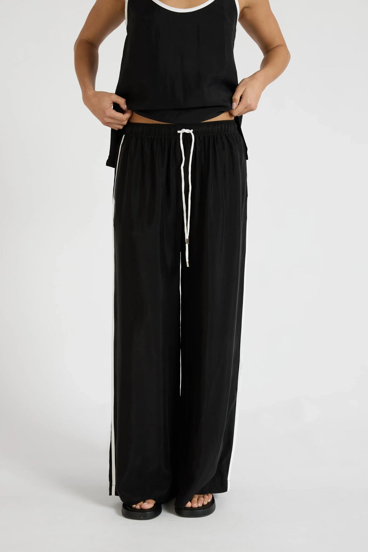 ALLFENIX Cupro Contrast Pant (Black)