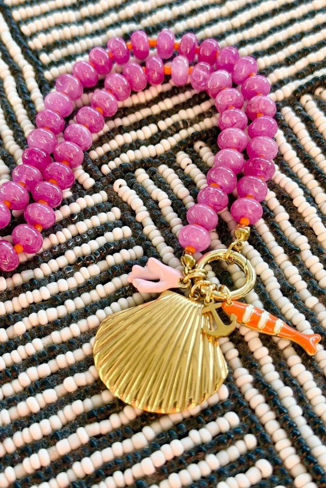 Betty Basics Shell Yeah Necklace (Pink)