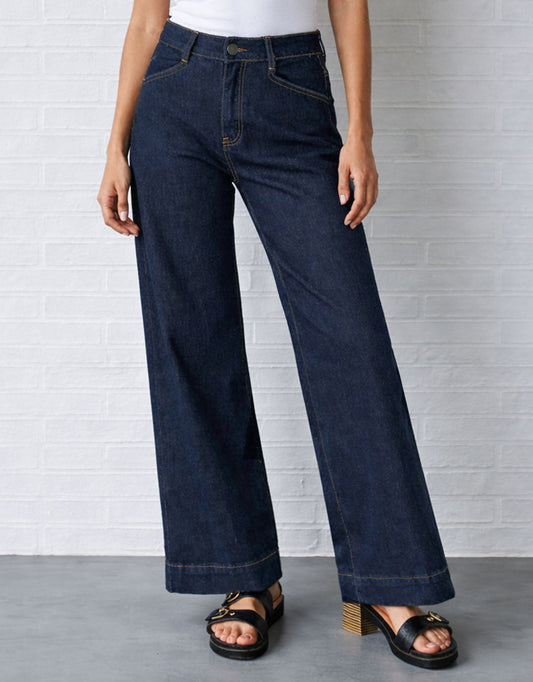 Image of Jeans. Productname: Ellery Stretch Straight Leg Jeans - in Indigo Wash colour by brand - Country Denim