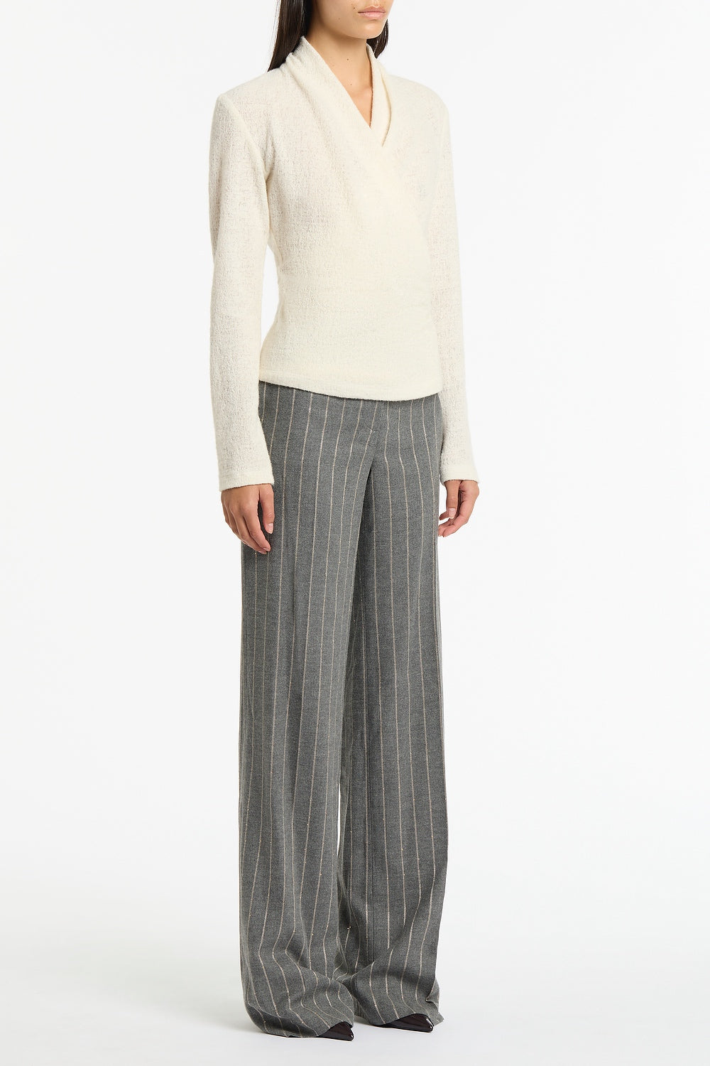 Carla Zampatti Creme Looped Knit Shawl Wrap Top (Cream)