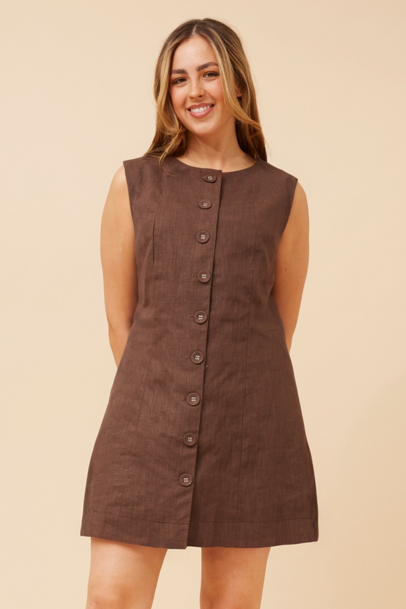 SPELA LINEN SHIFT DRESS (Chocolate)