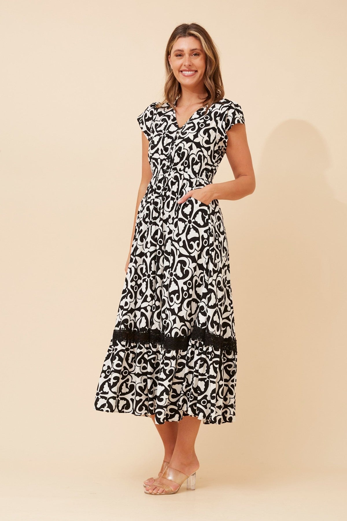 MOROCCO ABSTRACT PRINT MAXI DRESS (Black And White)