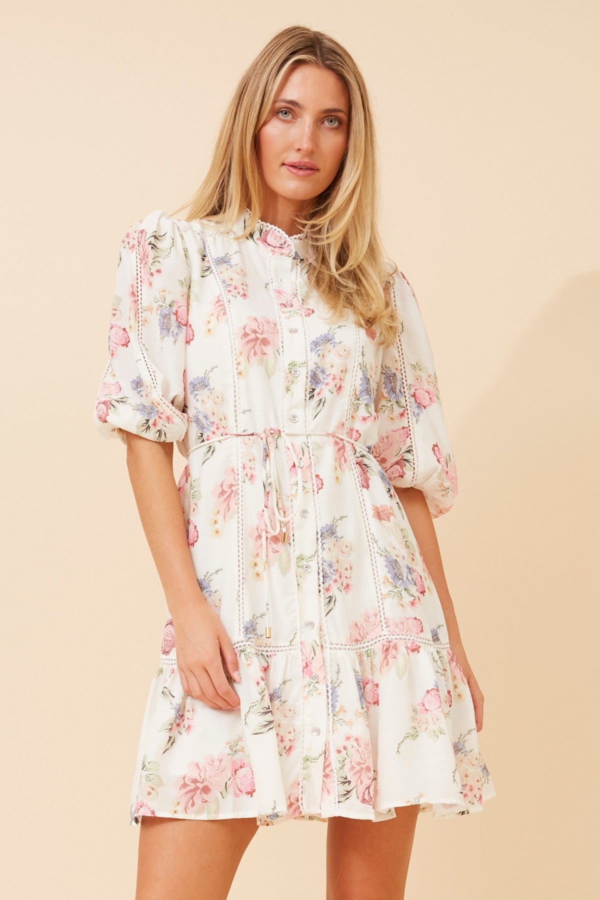 BERTINA FLORAL SHORT DRESS (Multi White)
