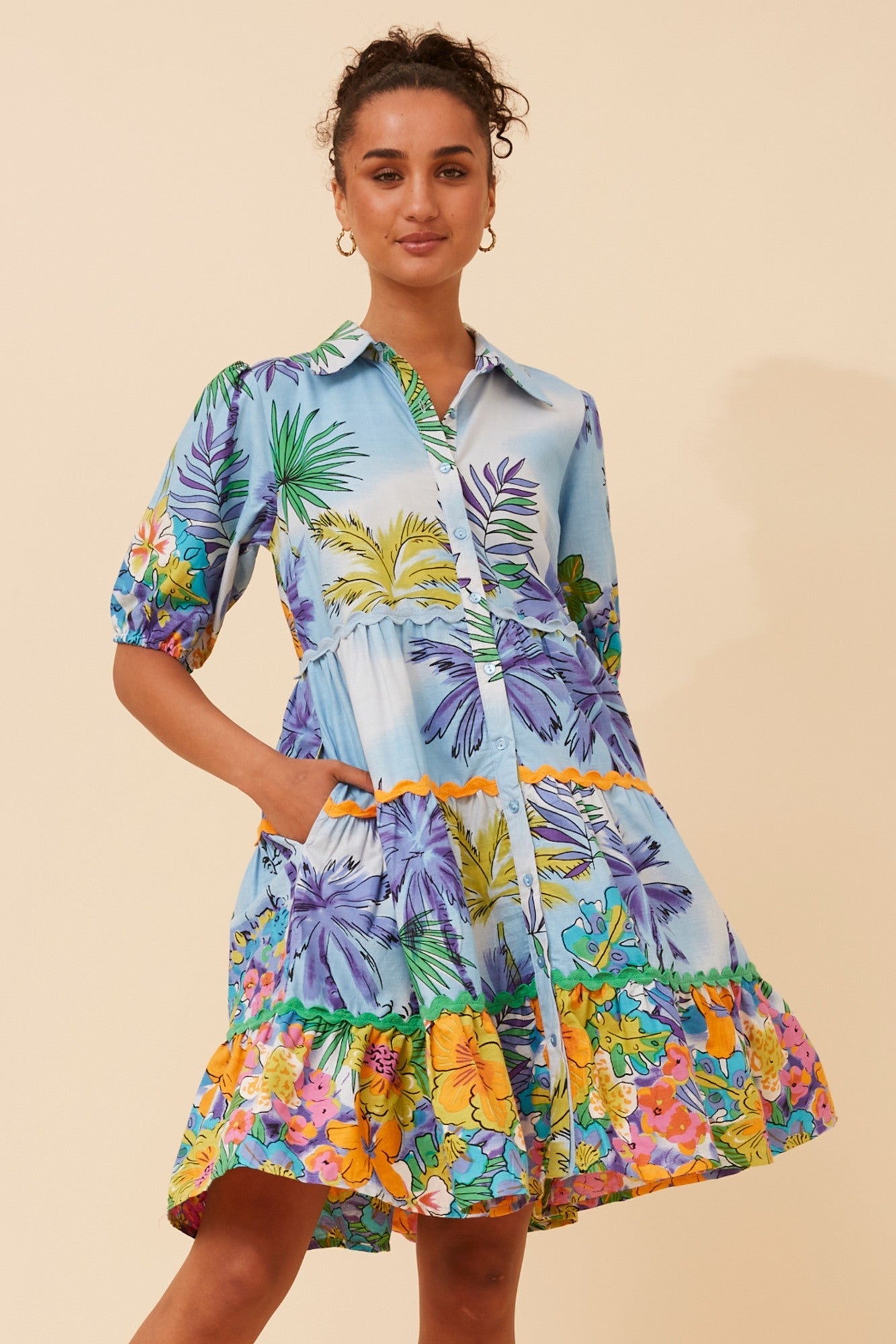 RONIKA TROPICAL PRINT DRESS (Sky Blue)