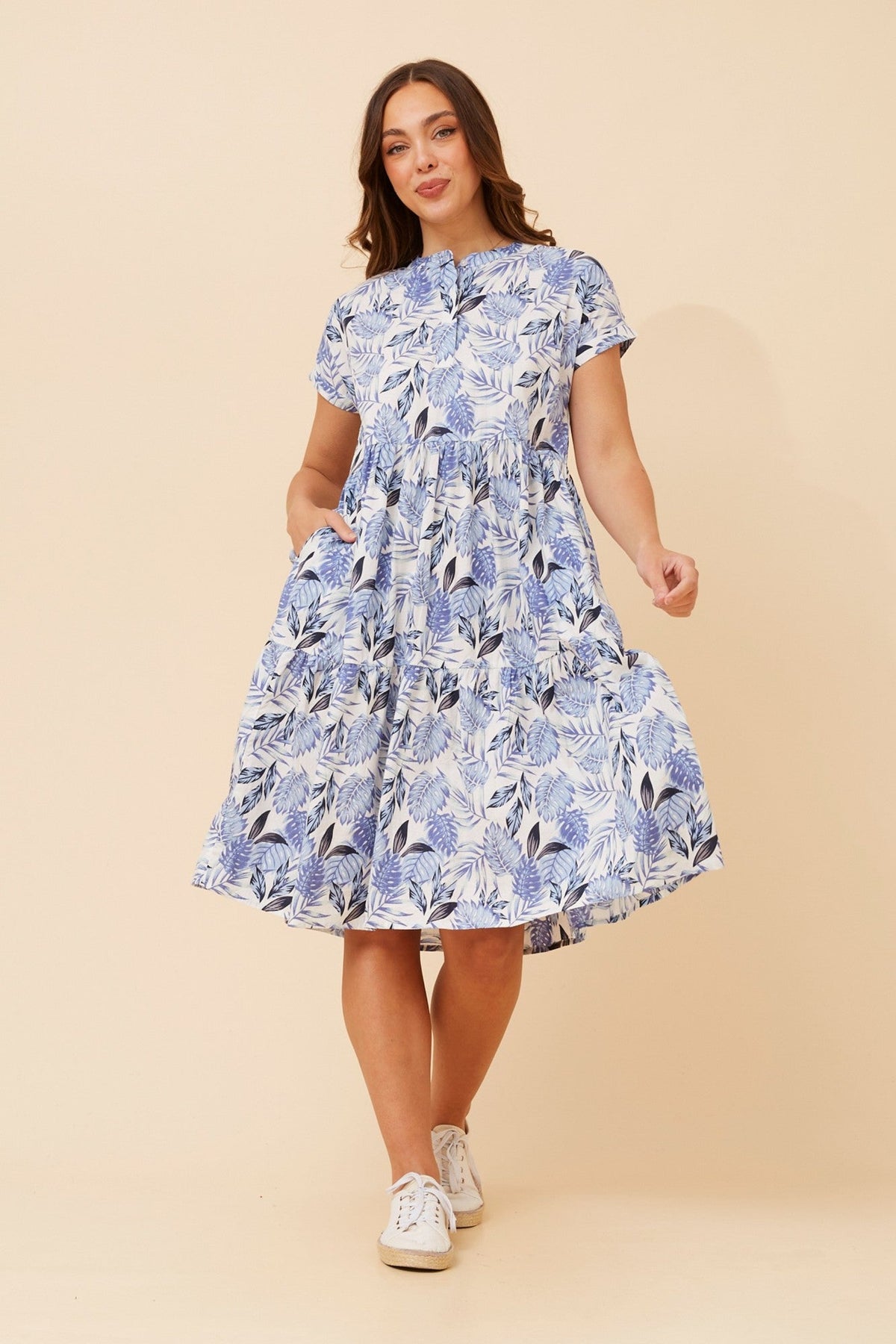 KIYANA LEAF PRINT DRESS (Cornflower Blue)