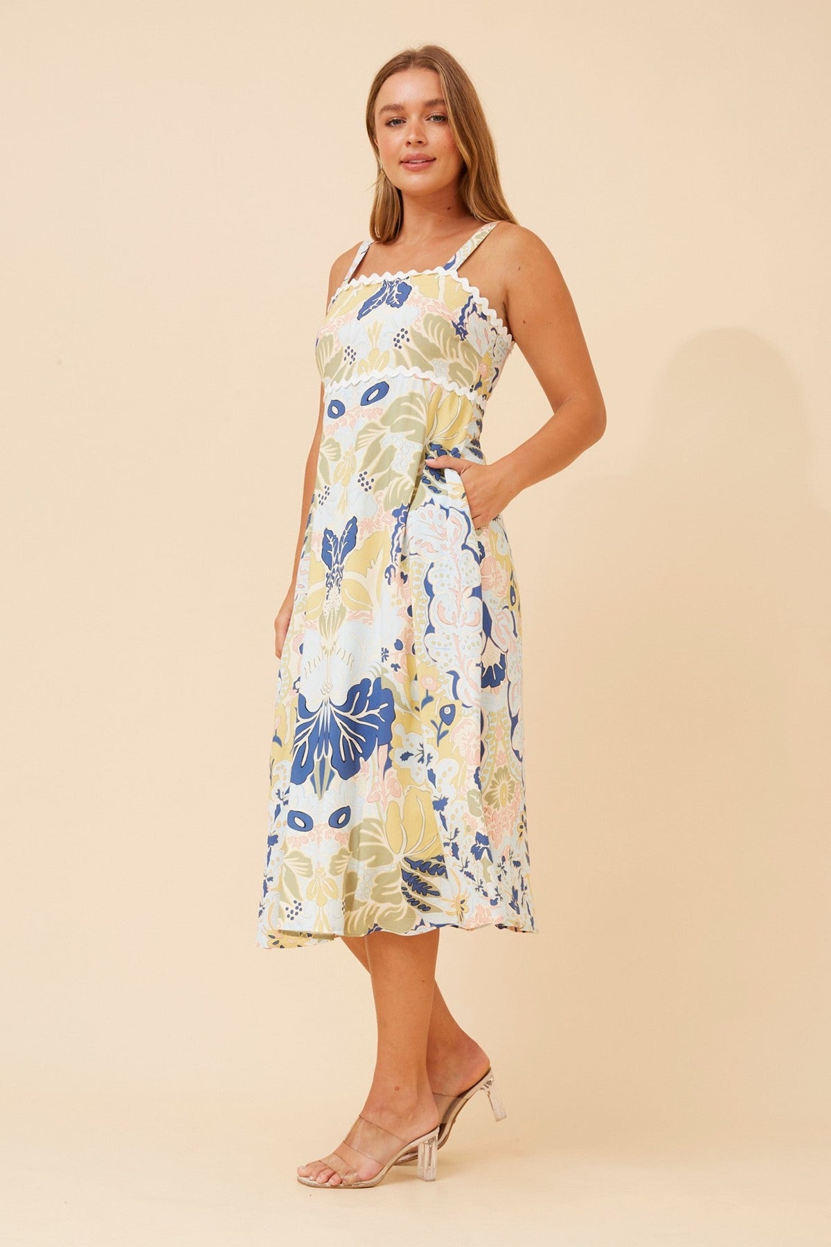 MAKENNA LEAF PRINT MIDI DRESS (Sage)