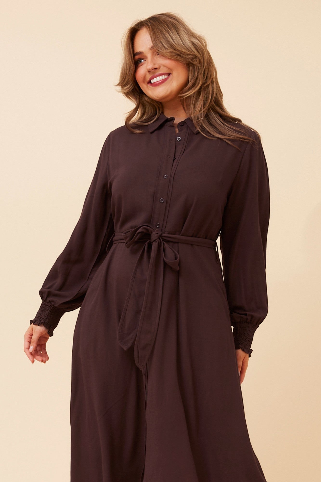 JOVIELLE SOLID MIDI DRESS (Chocolate)