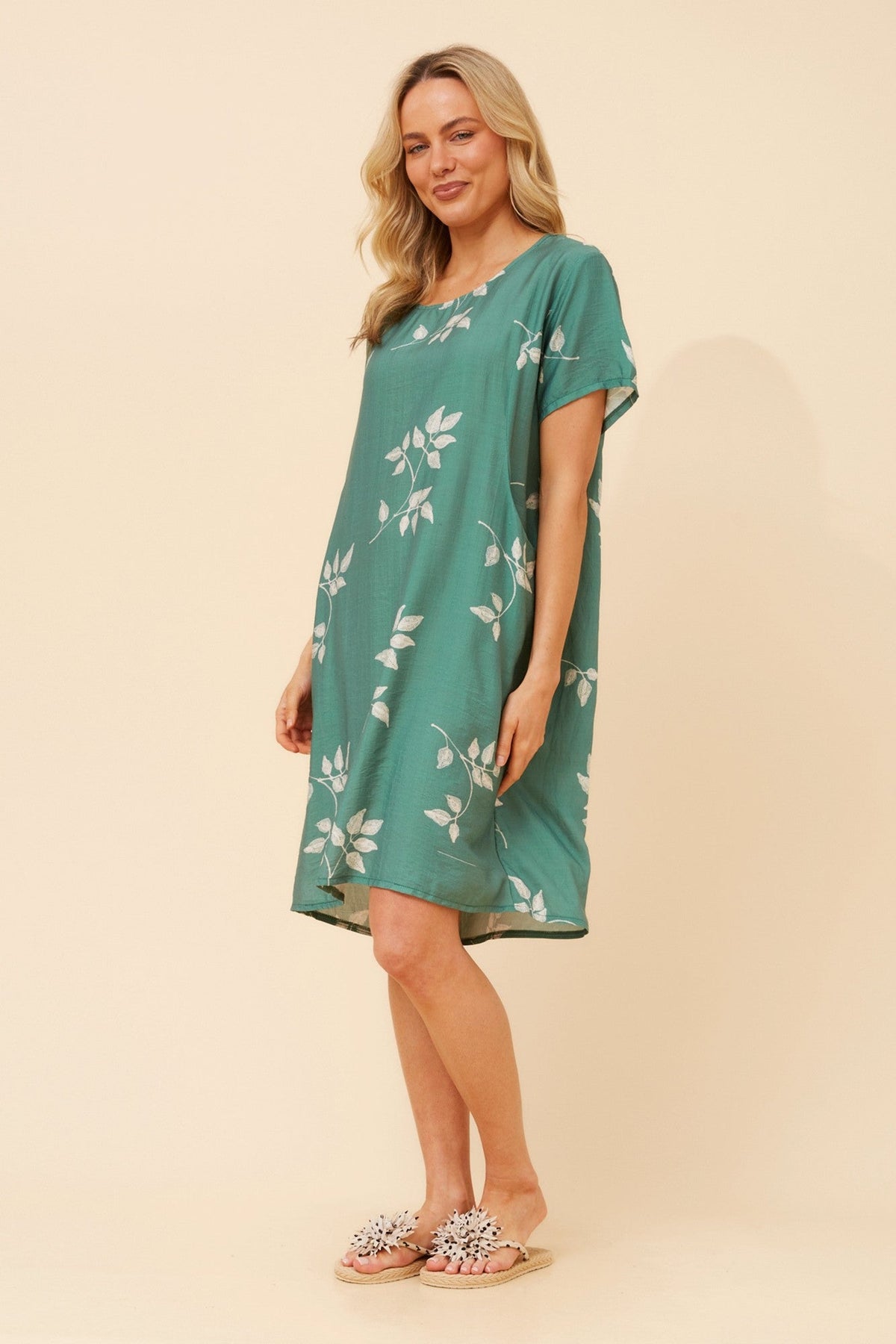 VINE LEAF PRINT SHIFT DRESS (Sage)