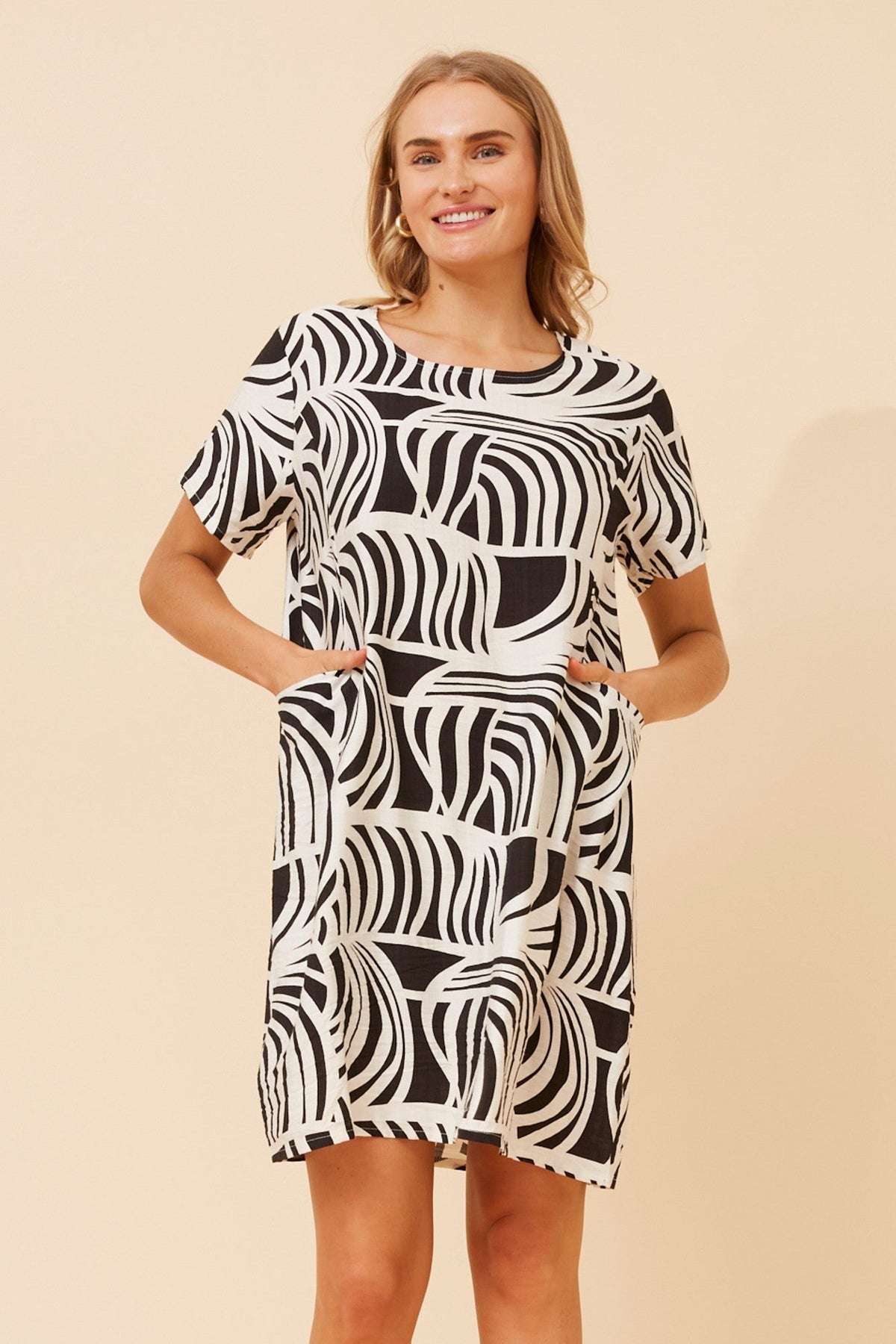 VINE ABSTRACT SHIFT DRESS (Multi Black)