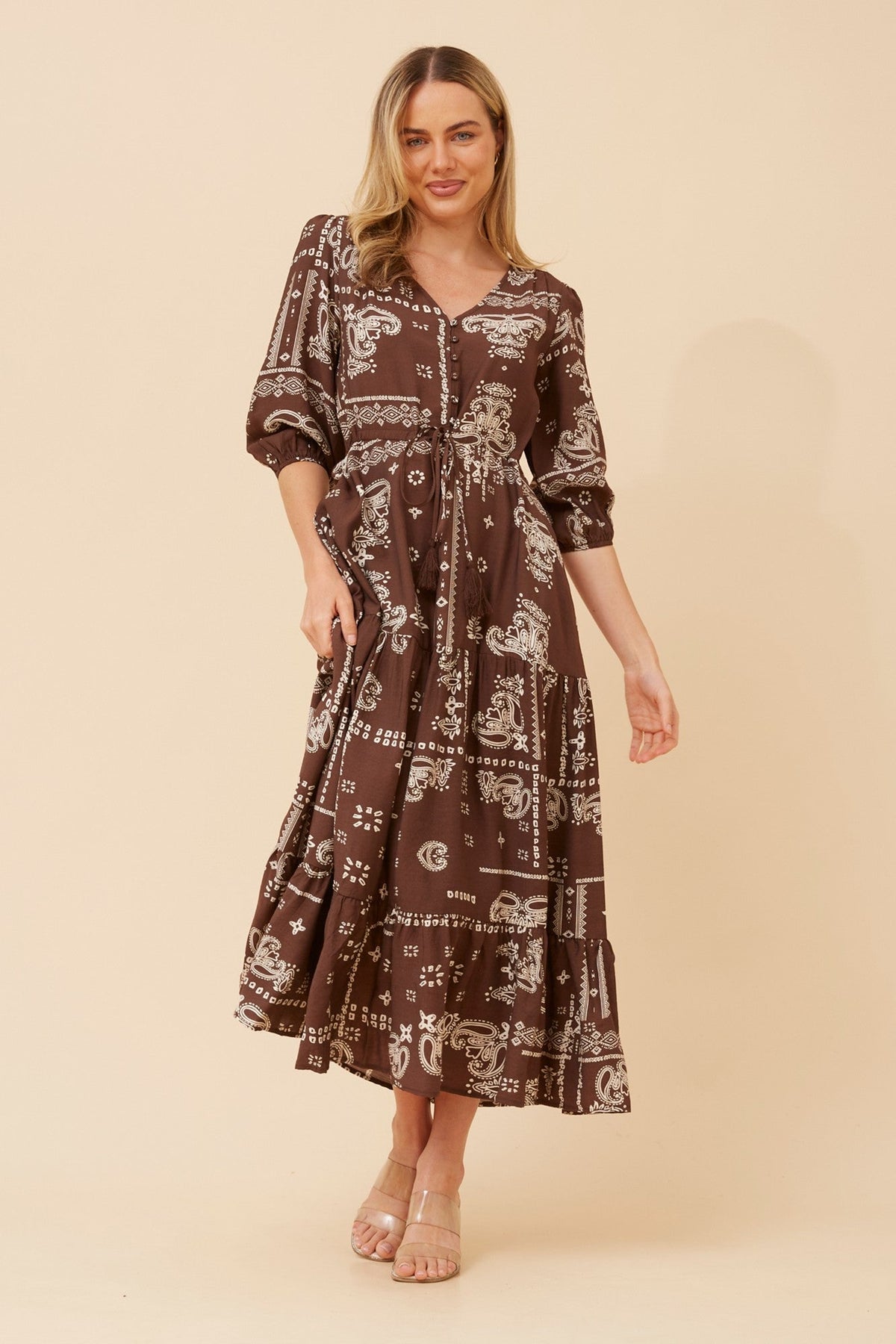 KYLENE BANDANA PRINT MAXI DRESS (Chocolate)