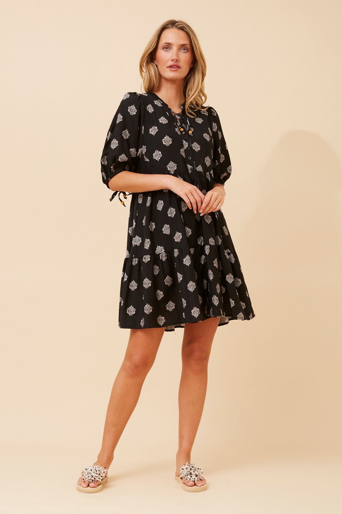 JAVANA ABSTRACT PRINT DRESS (Black)