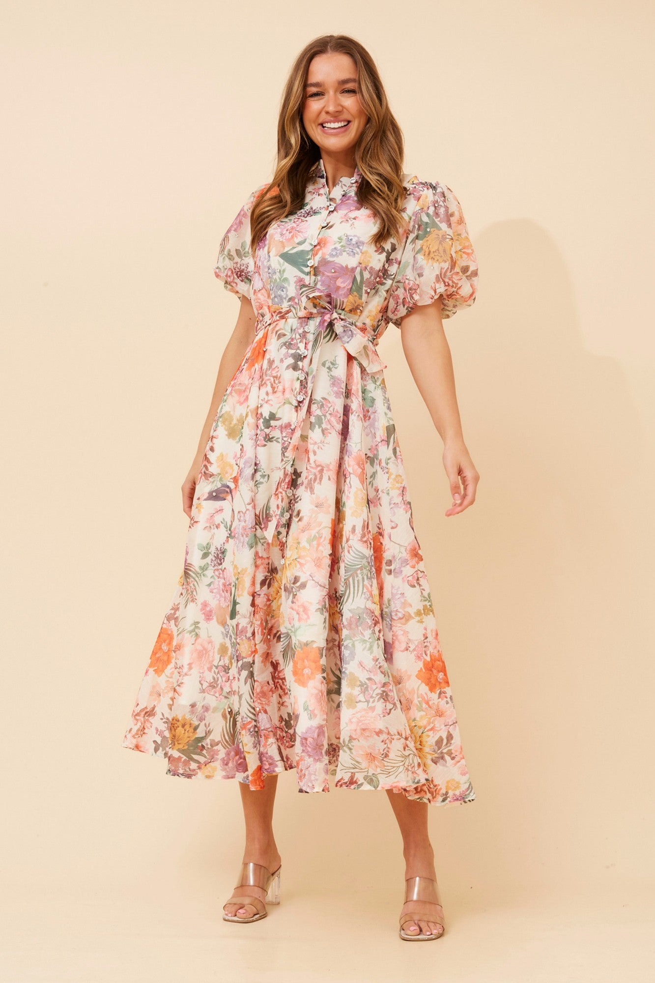 YORI FLORAL MAXI DRESS (Cream)