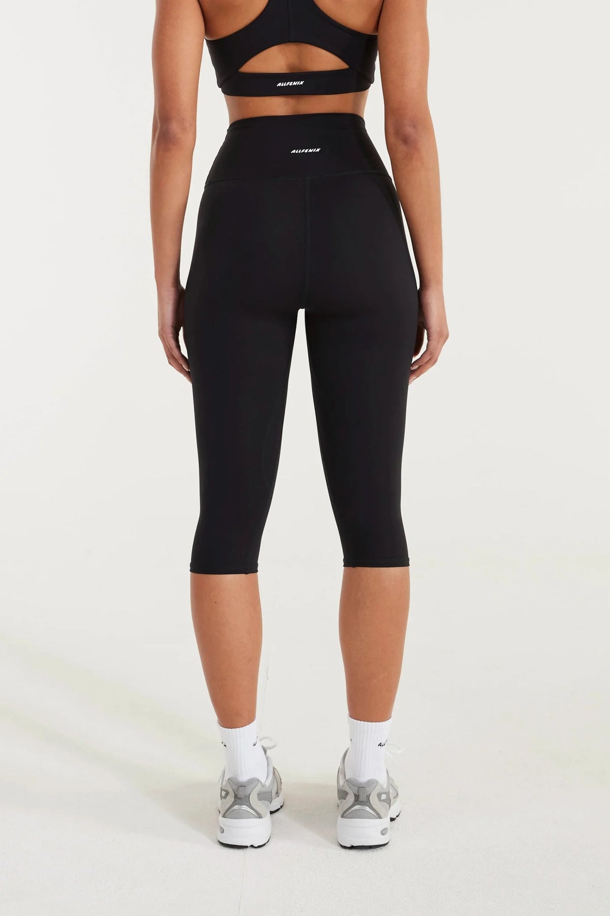 ALLFENIX CloudCore Capri Legging (Black)