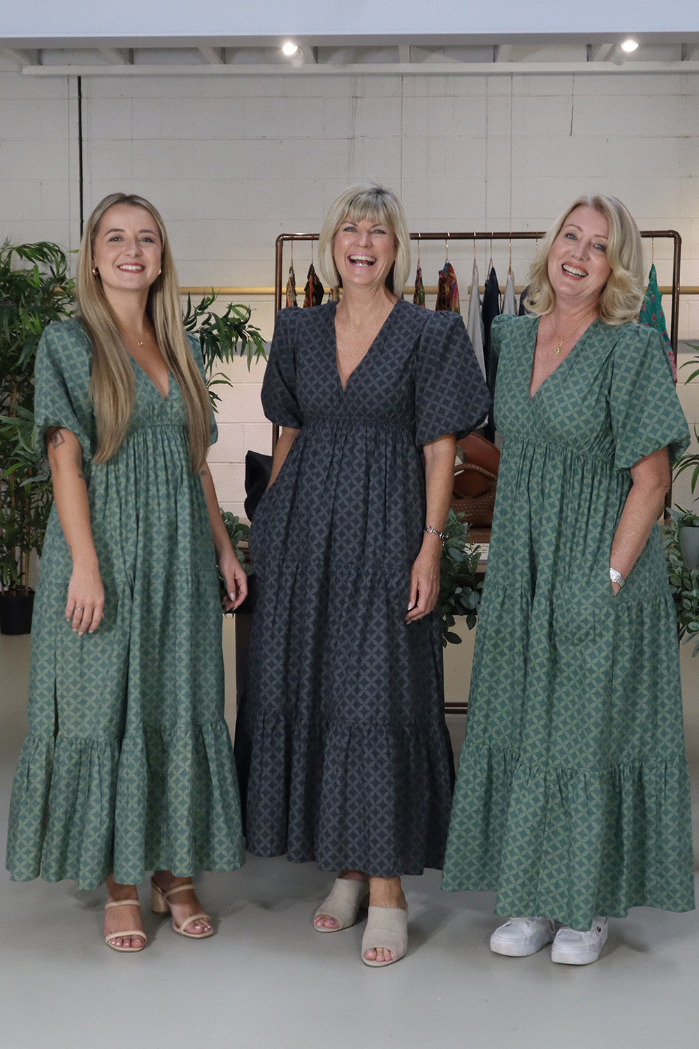 Division Itami Elda Dress Lester (Olive)