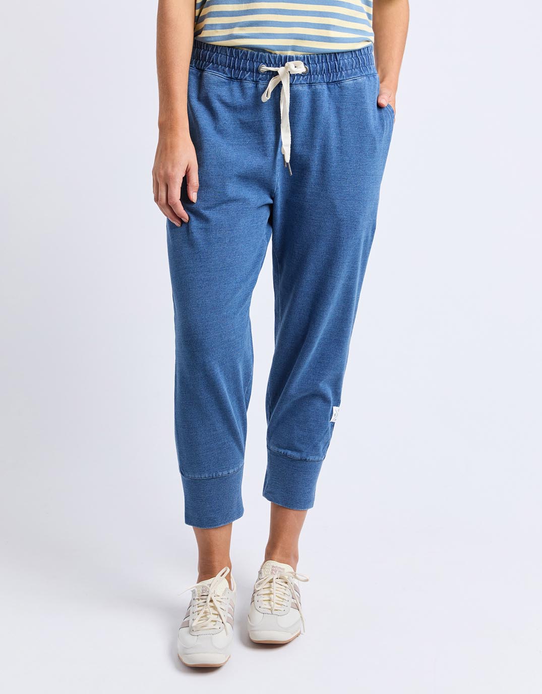 Image of a model wearing Pants. Product name - 3/4 Brunch Pant Blue Denim Look in Blue Denim Look colour by brand - Elm