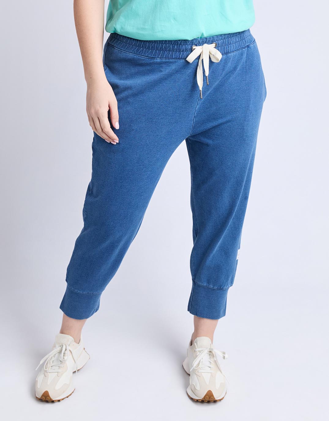 Elm 3/4 Brunch Pant (Blue Denim Look)