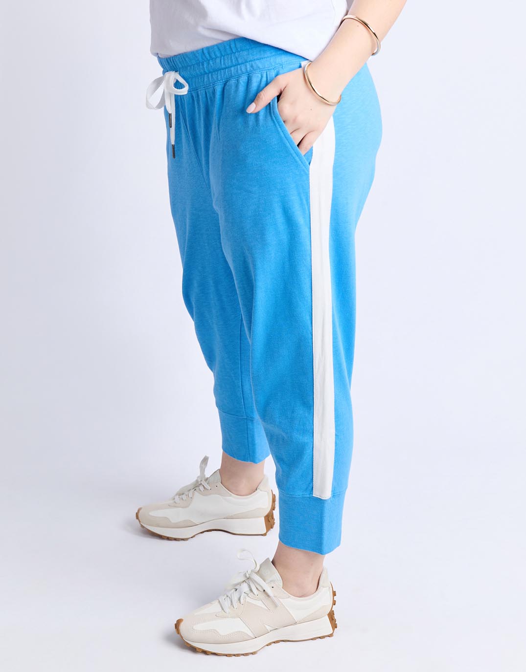 3/4 Brunch Pant - (Side Tape Azure Blue/White Trim)